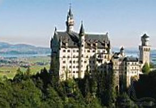 03_Zamek Neuschwannstein.jpg